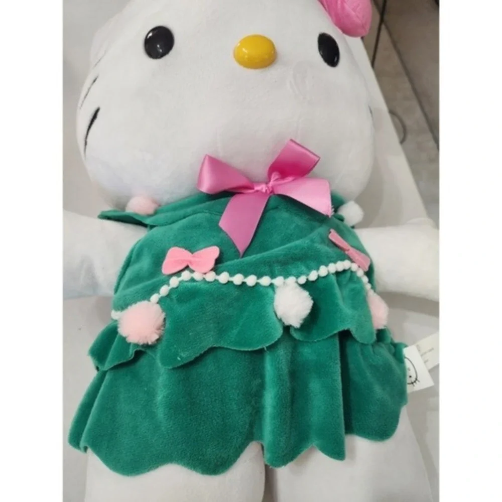 Hello Kitty 2024 Christmas Tree Plush Door Holiday Greeter - Picture 8 of 12